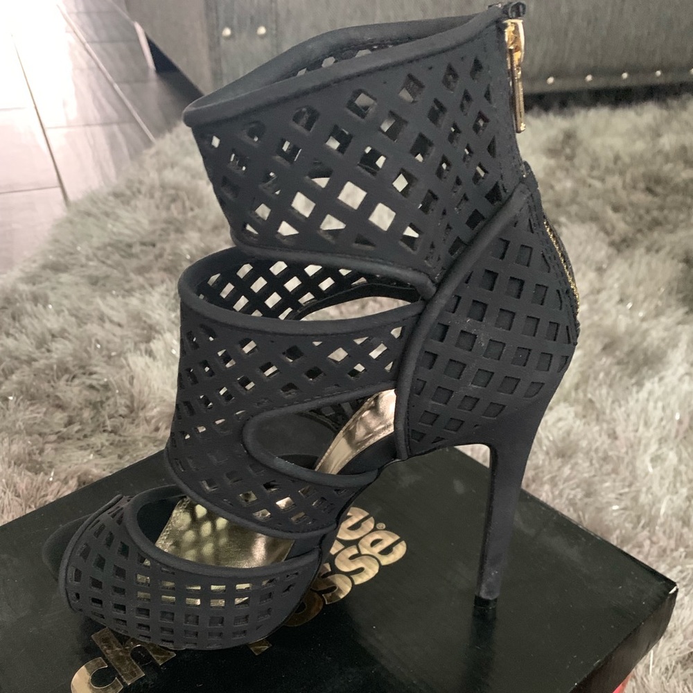 Sexy black open toe; zip-up heels